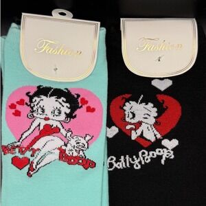 Betty Boop Socks 2 Pair Pack Black Teal Hearts Fashion Crew Socks Womens